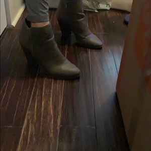 Grey ankle boots!